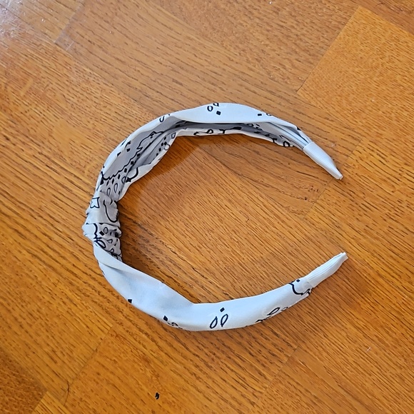 Headbands - Picture 6 of 8